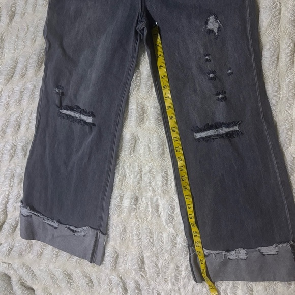 ALICE + OLIVIA Women’s Distressed High Waist Raw Cuffed Boyfriend Jeans - Picture 14 of 16